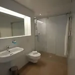 Free Parking 公寓式酒店