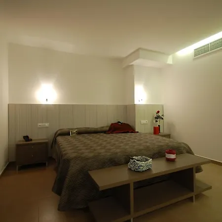 Resort Sitges Apartment מלון דירות