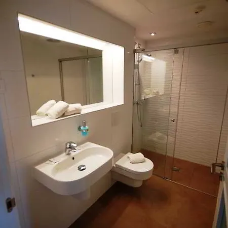 Resort Sitges Apartment Апарт-готель 3*