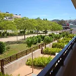 アパートホテル Free Parking