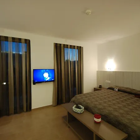 Free Parking Aparthotel Sitges