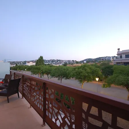 Aparthotel Free Parking 3*